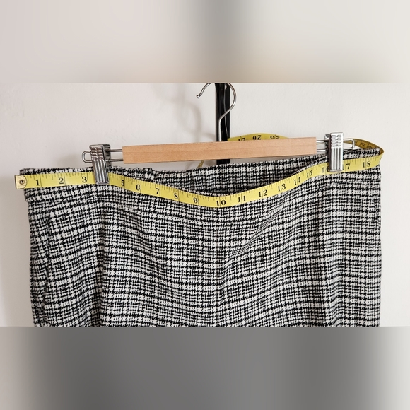 Eileen Fisher Wool Blend Houndstooth Ankle Trousers - Picture 5 of 8